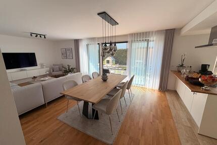 Dreizimmer Wohnung - 449.000,00&nbsp;EUR Kaufpreis, ca.&nbsp; 87,00&nbsp;m&sup2; in Kirchheim unter Teck (PLZ: 73230)