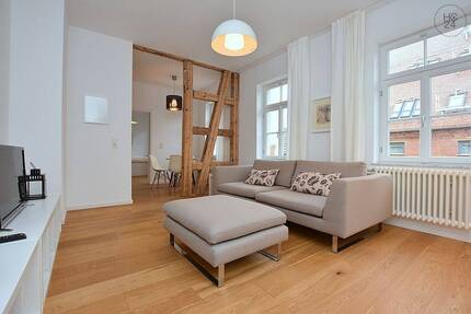 Wunderschöne, modern möblierte Wohnung mit Internet in Stuttgart Weilimdorf