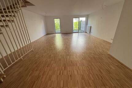 Haus zum Mieten in Hannover 1.409,00 € 133.96 m²