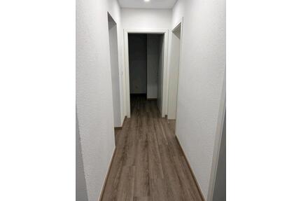 3 Zimmer Erdgeschoss Wohnung - 750,00&nbsp;EUR Kaltmiete, ca.&nbsp; 63,00&nbsp;m&sup2; in Sinzig (PLZ: 53489)