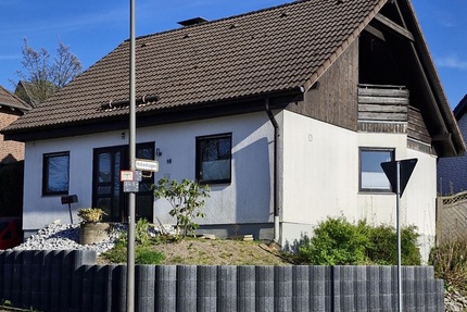 Freistehendes Einfamilienhaus mit Garage und Einstellplatz - Remscheid Süd