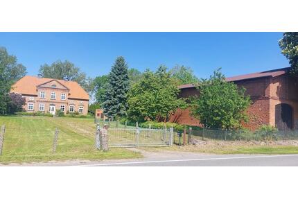 Bauernhaus in Alleinlage - 290.000,00&nbsp;EUR Kaufpreis, ca.&nbsp; 340,00&nbsp;m&sup2; in Lüdersdorf (PLZ: 23923)