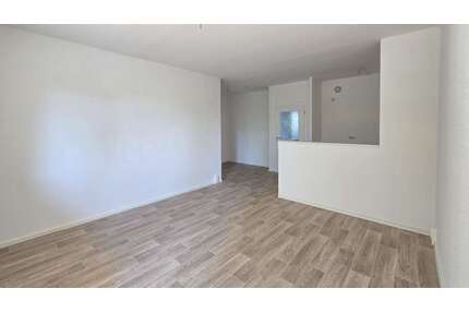 Wohnung zum Mieten in Zwickau 359,10 € 57 m²