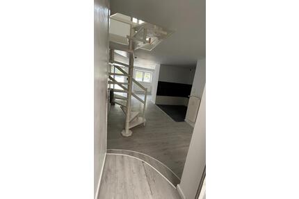 Großzügige 4-Zimmer-Maisonette mit Gartenterrasse in Grevenbroich