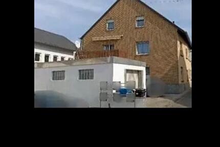 Einfamilienhaus mit Balkon in ruhiger Lage -Ernzen - Echternacherbrück