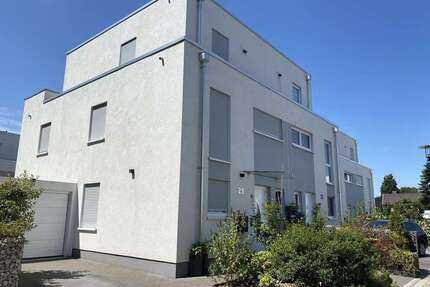 Haus zum Kaufen in Krefeld 795.000,00 € 142 m²