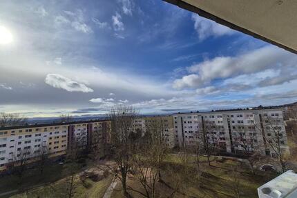 Familien-Wohnung mit Aufzug!! - 321,00&nbsp;EUR Kaltmiete, ca.&nbsp; 56,29&nbsp;m&sup2; in Hohenstein-Ernstthal (PLZ: 09337)