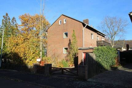 Engelbostel - Zweifamilienhaus mit großem Potenzial in beliebter Lage von Langenhagen-Engelbostel