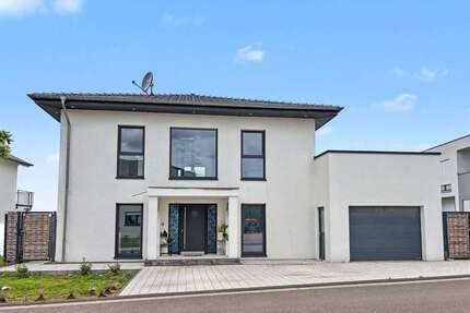 Haus zum Kaufen in Wincheringen 749.000,00 € 170.16 m²