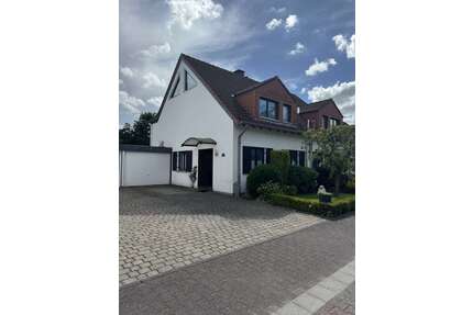 Haus zum Kaufen in Kaarst 586.000,00 € 137 m²