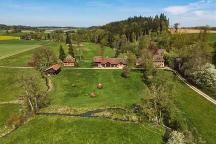Haus zum Kaufen in Pfaffenhofen an der Roth 2.750.000,00 € 1211 m²