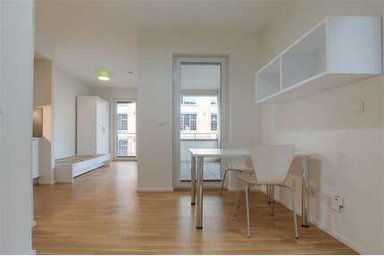 Wohnung zum Mieten in Frankfurt 585,00 € 23.33 m²