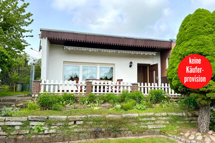 HORN IMMOBILIEN ++ gepflegter Bungalow in ruhiger Lage mit Carport bei Neubrandenburg - Riepke/Cammin