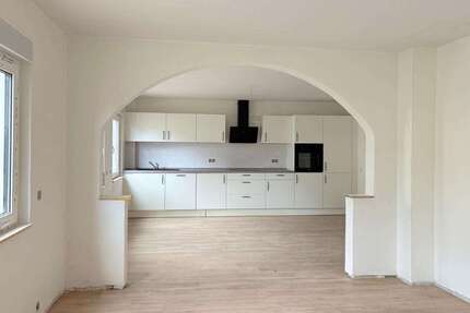 Wohnung zum Mieten in Merenberg 1.000,00 € 104.44 m²