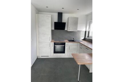 Kernsanierte 2 ZKB mit neuer hochwertigen Einbauküche - Pirmasens Niedersimten