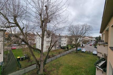 Großzügige und ruhige 3-Zimmerwohnung mit Balkon im Buchhügel - Offenbach am Main Bieberer Berg
