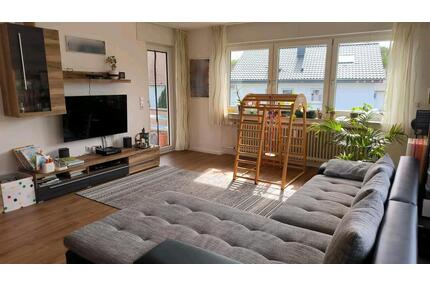 Großzügige 4-Zimmer-Wohnung mit Garten und Garage - Reutlingen Reutlingen-Betzingen