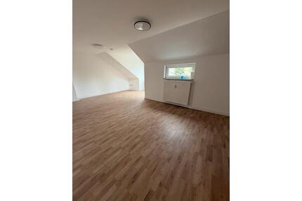 Schöne 3 Zimmer Wohnung - 550,00&nbsp;EUR Kaltmiete, ca.&nbsp; 75,00&nbsp;m&sup2; in Duisburg (PLZ: 47137) Mittelmeiderich