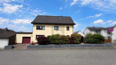 FAMILIENGLÜCK MIT ZUSÄTZLICHEM BAUGRUNDSTÜCK - Ehringshausen