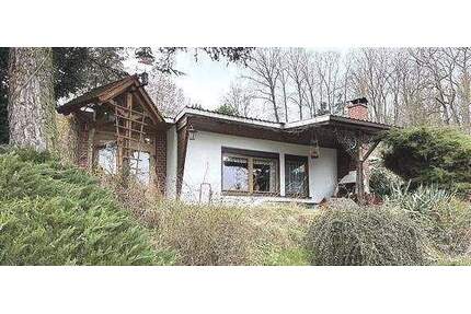 Erholungsbungalow in Bad Bibra mit beraubender Aussicht