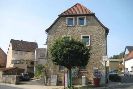 Einfamilienhaus in Himmelstadt - 200.000,00&nbsp;EUR Kaufpreis, ca.&nbsp; 170,00&nbsp;m&sup2;&nbsp;Wohnfl&auml;che in Himmelstadt (PLZ: 97267)