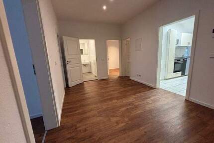 * Gohlis Süd * 3-RWE * Wanne * seperates WC * - Leipzig Gohlis-Süd