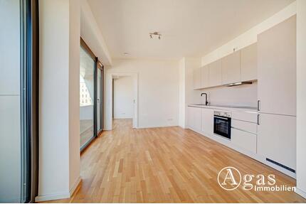 Sonnenbalkon! Offen geschnittene 3 Zimmer Wohnung mit ca. 61m² und EBK in Berlin-Mitte!