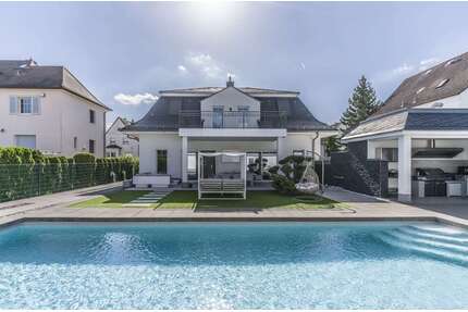 Haus zum Kaufen in Obertshausen 2.198.000,00 € 361 m²