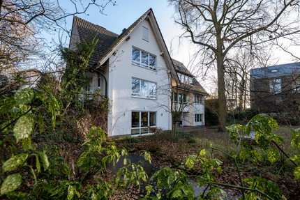 Haus zum Kaufen in Dreieich 2.290.000,00 € 322.44 m²