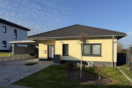 Haus zum Kaufen in Bitterfeld-Wolfen Thalheim 410.505,00 € 120 m² - Bitterfeld-Wolfen/ Thalheim