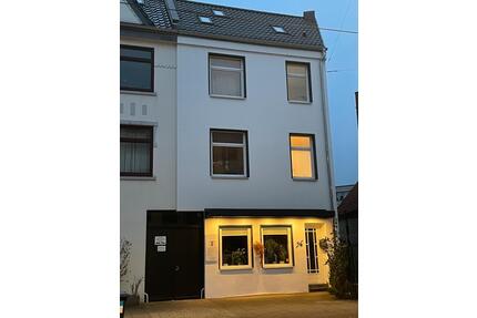 Renovierte 2 Zimmer Wohnung im 2.OG, Am Hulsberg, SOFORT frei - Bremen Östliche Vorstadt