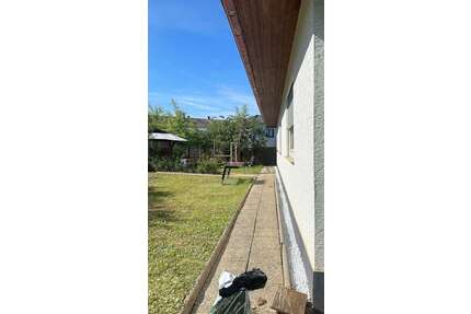 Haus zum Mieten in Idstein-Wörsdorf 2.800,00 € 230 m²