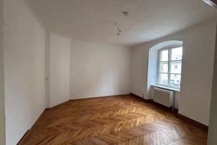 Wunderschöne 3-Zimmer-Wohnung 89 m2 Parkett Garten TOP Zustand - Wiesentheid