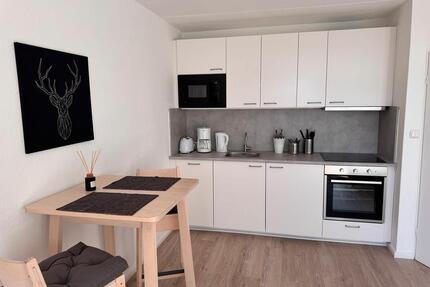 Möblierte Balkon Wohnung HH Othmarschen mit PKW Stellplatz - Hamburg Altona