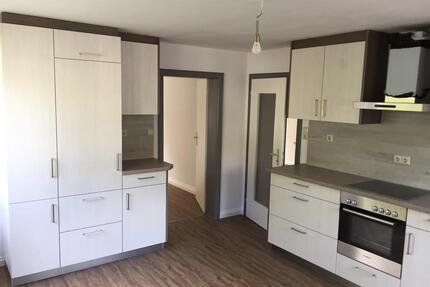 Moderne 4-Zimmer-EG-Wohnung mit Garten zentral in Albbruck