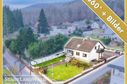 Gepflegtes Einfamilienhaus mit Garten, Balkon und Doppelgarage in Ludwigswinkel