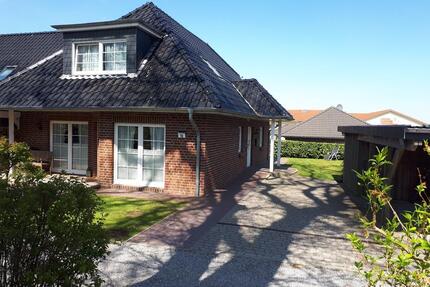 Helle 2 Zimmer Dachgeschoßwohnung in Satrup Mittelangeln