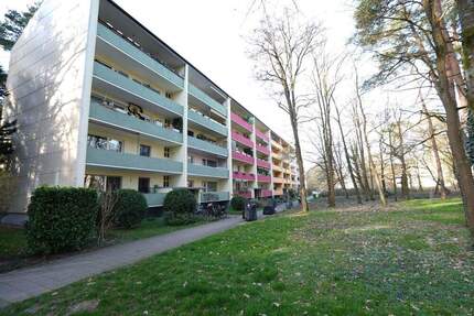 Hell, grün und ruhig mit großer Loggia und Einbauküche! - Karlsruhe Waldstadt