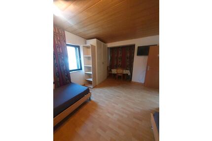 Zimmer zu vermieten - 17,00&nbsp;EUR Kaltmiete, ca.&nbsp; 120,00&nbsp;m&sup2; in Neustadt an der Donau (PLZ: 93333)