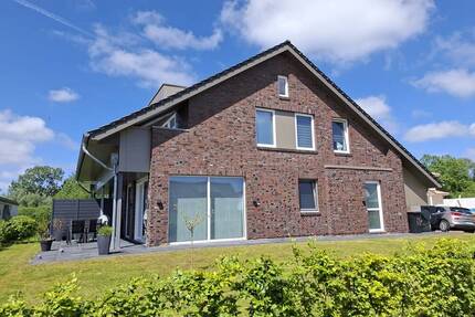 Doppelhaushälfte am Wangermeer - 1.430,00&nbsp;EUR Kaltmiete, ca.&nbsp; 130,70&nbsp;m&sup2;&nbsp;Wohnfl&auml;che in Wangerland (PLZ: 26434) Hohenkirchen
