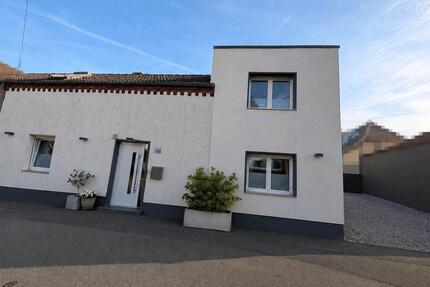 Kernsaniertes EinfamilienhausAnbauWintergarten in Karken - Heinsberg