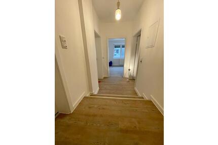 Max. 4 Monate: 3-Zimmer-Wohnung in Bad Lippspringe