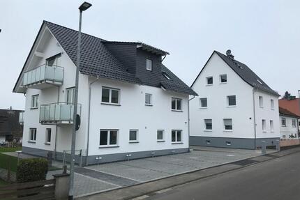 Schöne Neuwertige 4-ZKB EG Wohnung mit Garten in Krofdorf - Wettenberg