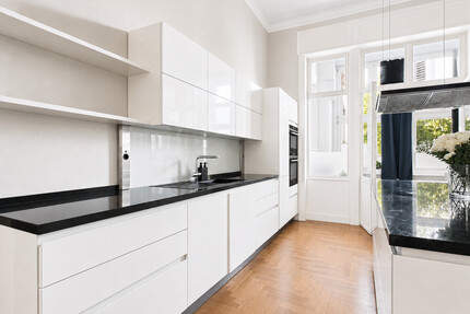 Exklusive 4-Zimmer-Wohnung in Bestlage Frankfurts – sonniger Balkon, Designerküche & Skylineblick - Frankfurt am Main / Westend-Süd