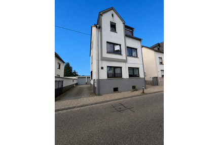 Haus zum Kaufen in Mülheim-Kärlich 279.000,00 € 168 m²