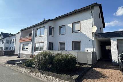 ***Mehrfamilienhaus mit drei Wohneinheiten in Meschede***