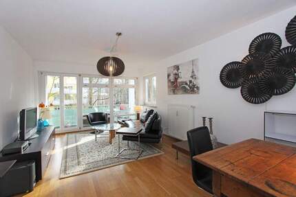 Hell und ruhig! Möblierte 3,5 Zi.-Whg in ruhiger Lage und großem Balkon - München Bogenhausen