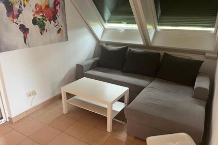 Schönes, voll möblierte Zimmer in separatem Wohnbereich - Ingolstadt Münchener Straße