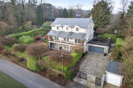 Exklusives Wohnhaus mit Wellnessbereich, Pool und Doppelgarage in Seevetal