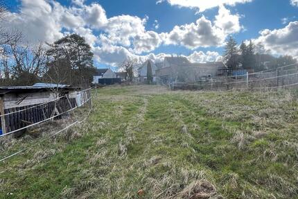 Grundstück zu verpachten - 200,00&nbsp;EUR Kaltmiete, ca.&nbsp; 0,00&nbsp;m&sup2; in Mayen (PLZ: 56727)